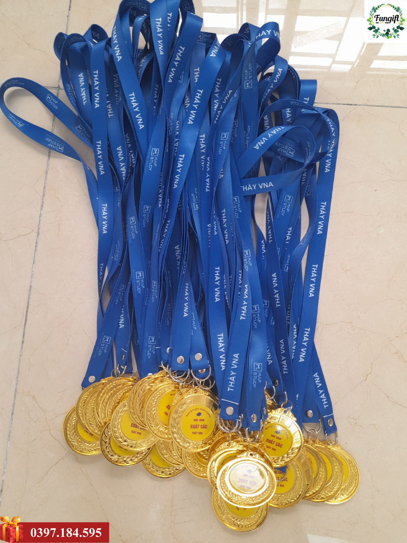 Giá làm huy chương