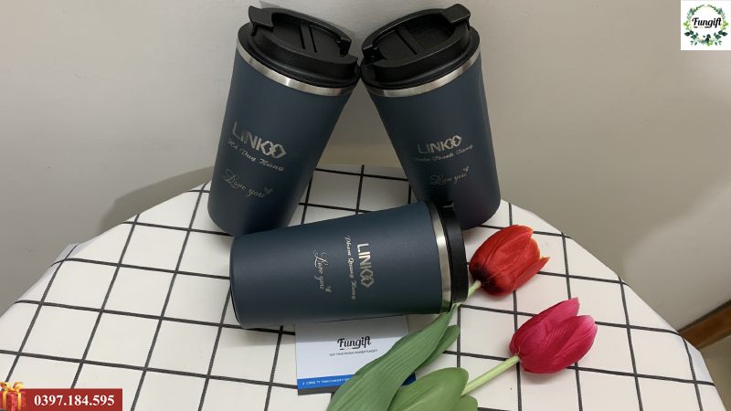 Khắc logo lên ly giữ nhiệt