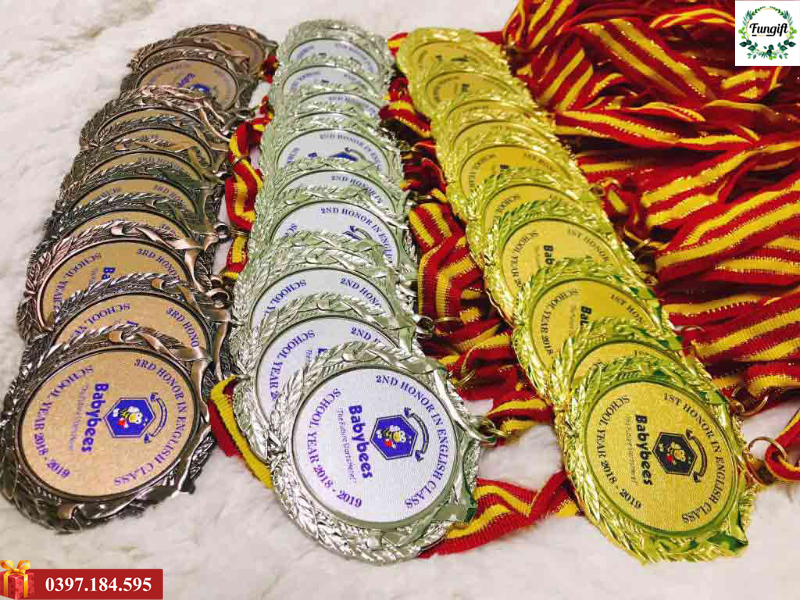 Làm huy chương theo yêu cầu