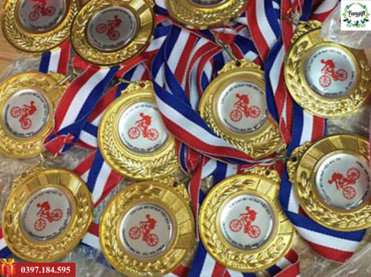 Sản xuất huy chương