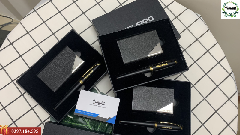 Set quà tặng khách hàng