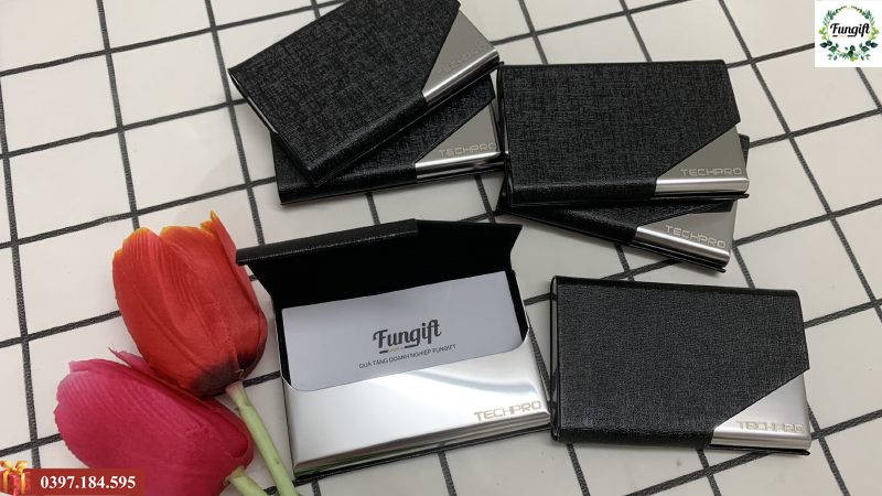 Ví namecard khắc tên