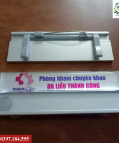 Bảng tên nhân viên in theo yêu cầu