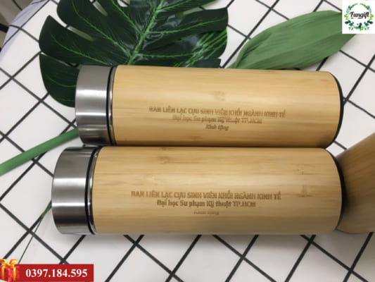 Khắc laser lên bình giữ nhiệt