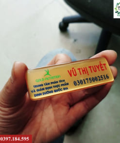 Làm bảng tên nhân viên giá rẻ Hà Nội