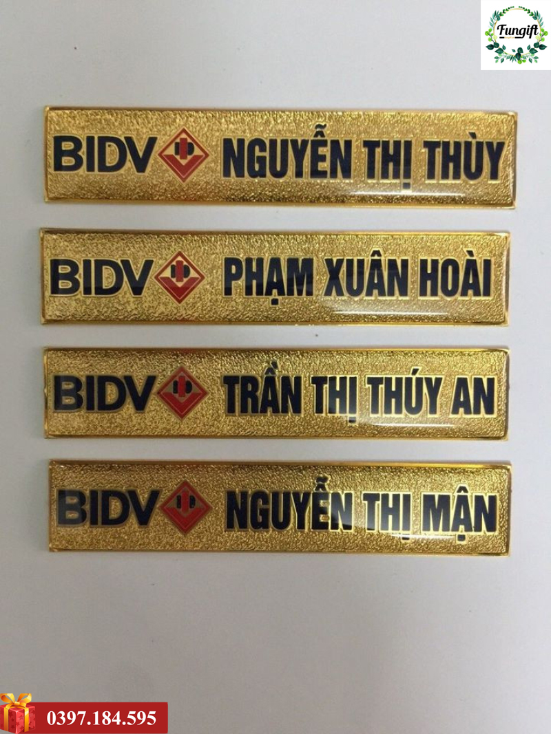 Làm bảng tên nhân viên Hà Nội