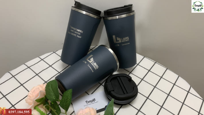 Ly giữ nhiệt khắc logo làm quà tặng