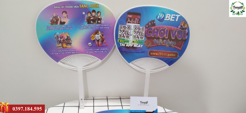 Quạt nhựa quảng cáo Hà Nội