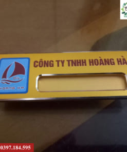 Sản xuất thẻ tên cài áo