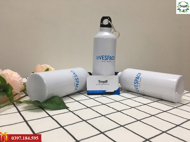 Bình nước in hình theo yêu cầu