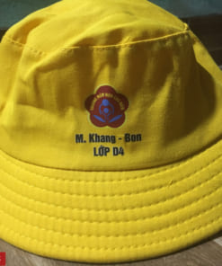 Mũ mầm non tai bèo in logo trường tên từng bé