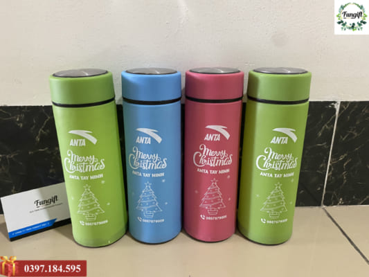 Bình nước giáng sinh