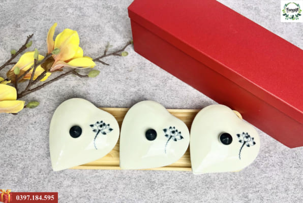 Khay đựng bánh mứt kẹo sứ Tết