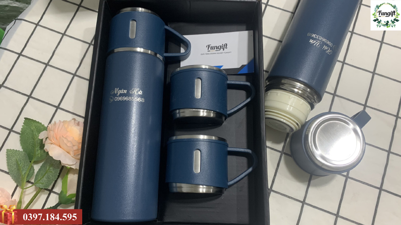 Bình giữ nhiệt kèm 2 cốc