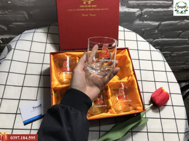 Bộ thủy tinh in logo làm quà tặng