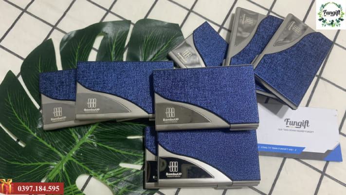 Hộp đựng card visit khắc logo công ty