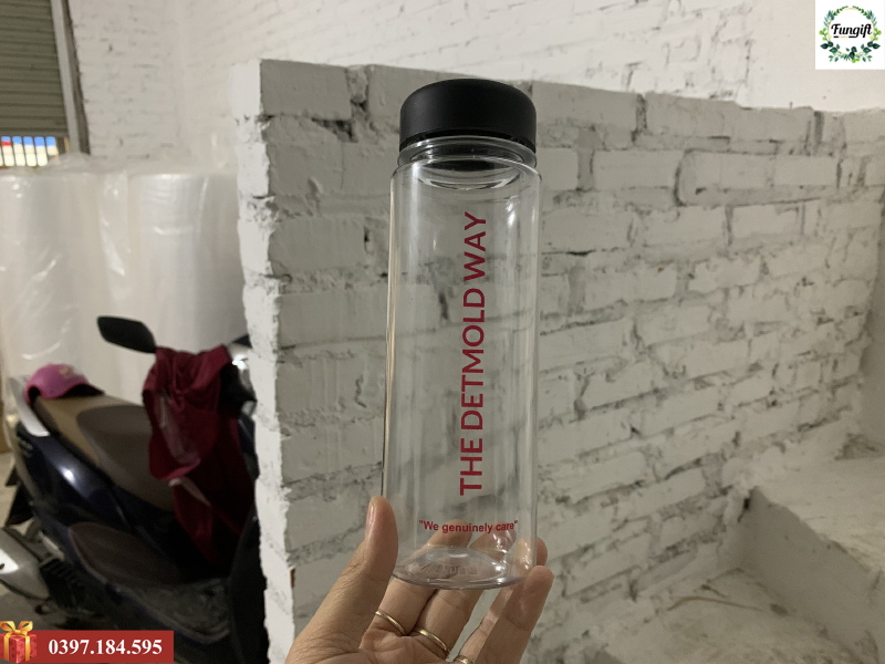In bình nước nhựa theo yêu cầu