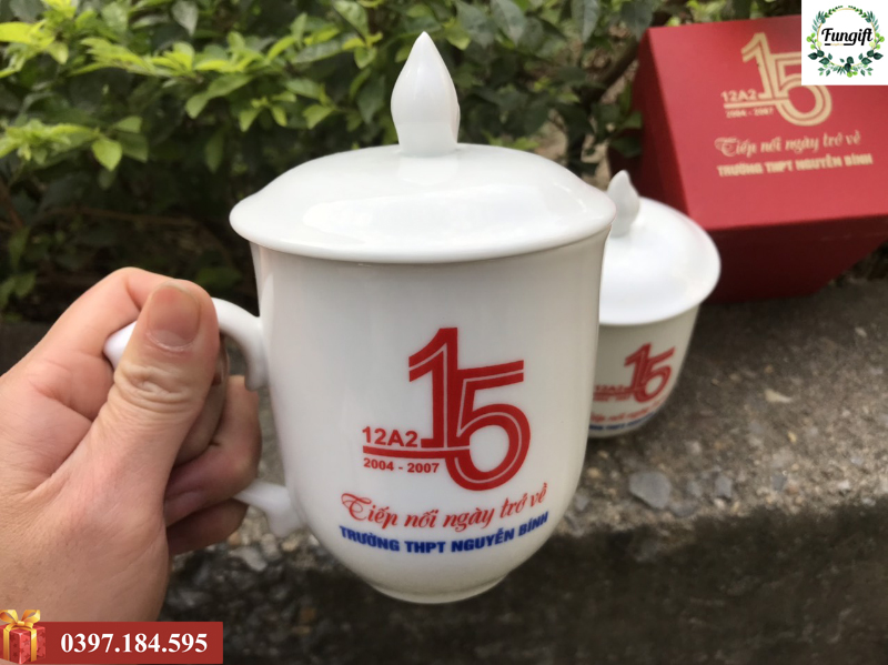 Ly sứ quà tặng