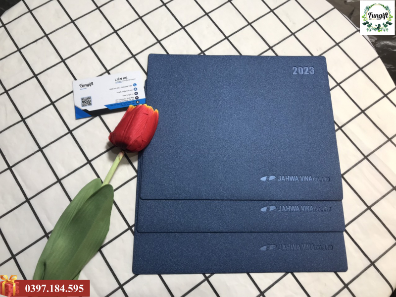 Miếng lót chuột bằng da