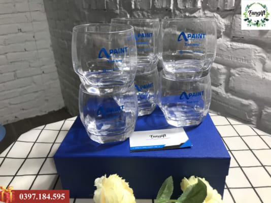 Quà tặng cốc thủy tinh
