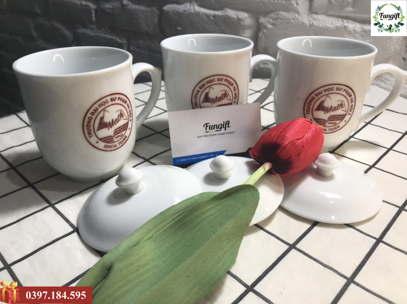 Xưởng sản xuất cốc sứ in logo
