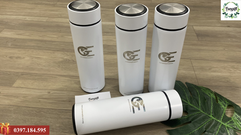 Bình giữ nhiệt khắc logo làm quà tặng