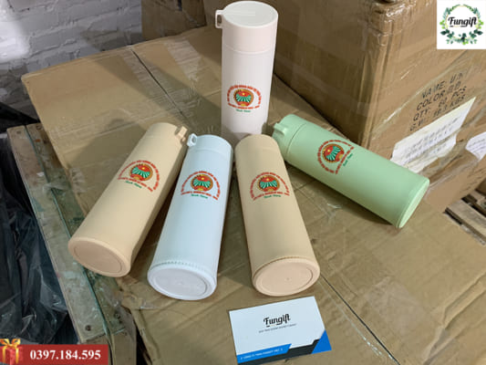 Bình nước in hình theo yêu cầu