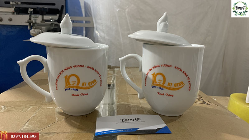 Cốc sứ quà tặng Bát Tràng in logo