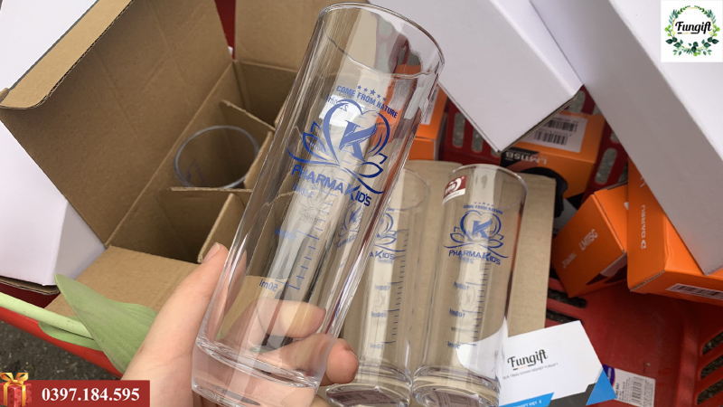 Cốc thủy tinh chia vạch in logo