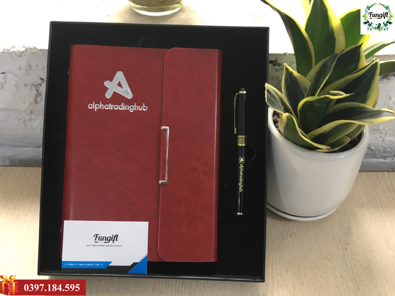 Giftset sổ da bút ký in khắc logo theo yêu cầu
