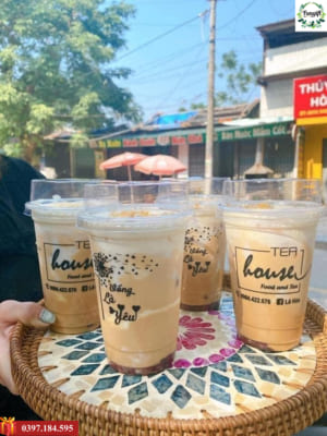 In chữ lên cốc trà sữa