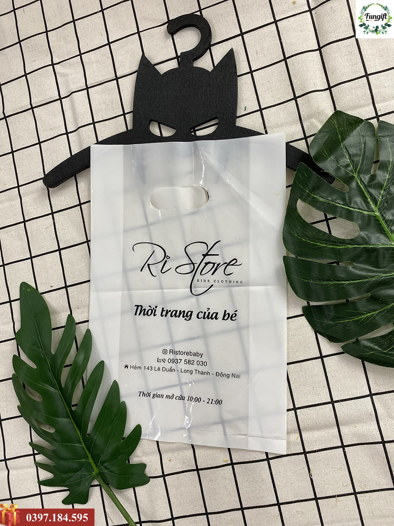 In logo lên túi bóng