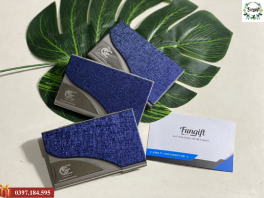 Khắc tên, logo lên hộp name card