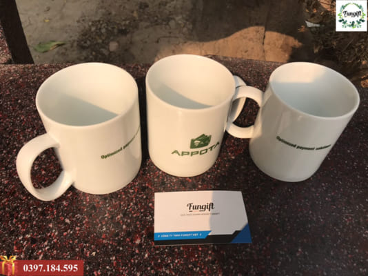 Ly sứ in theo yêu cầu