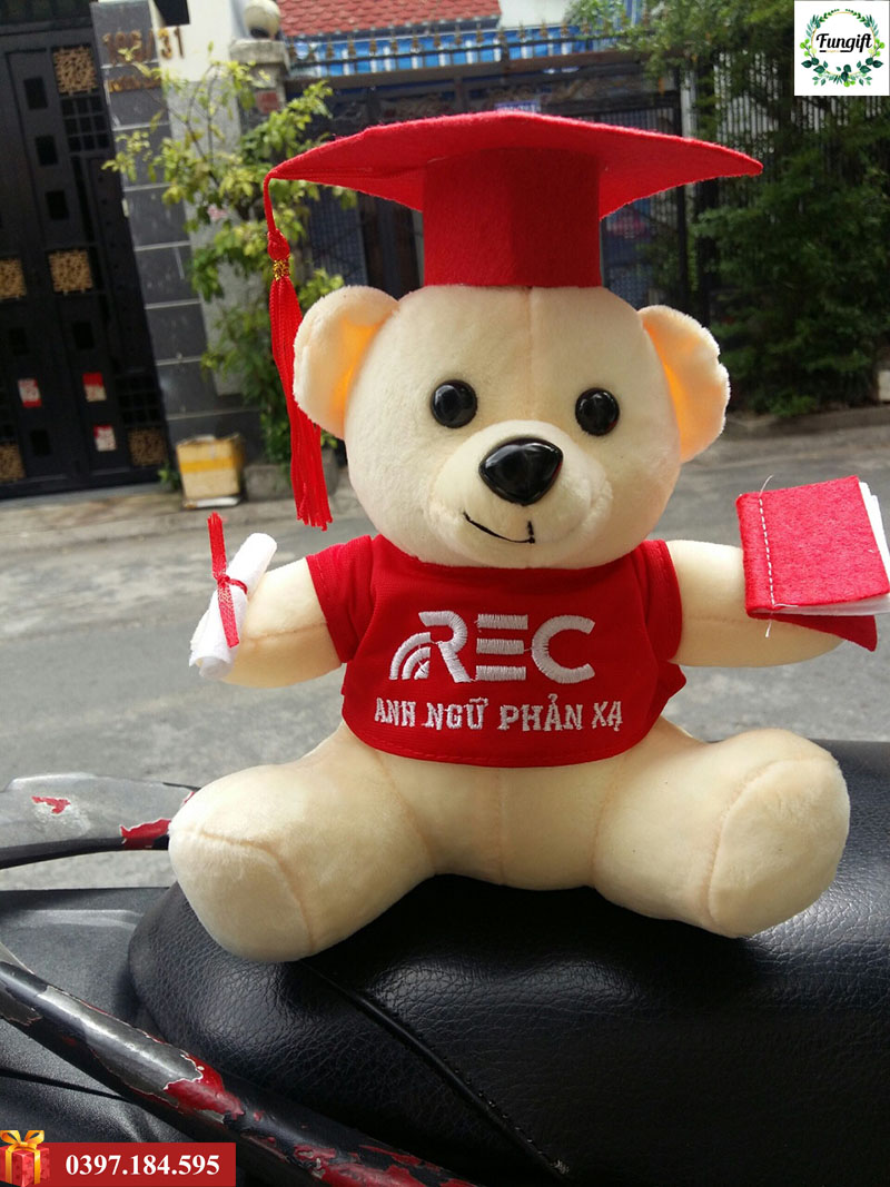 Thú bông cử nhân