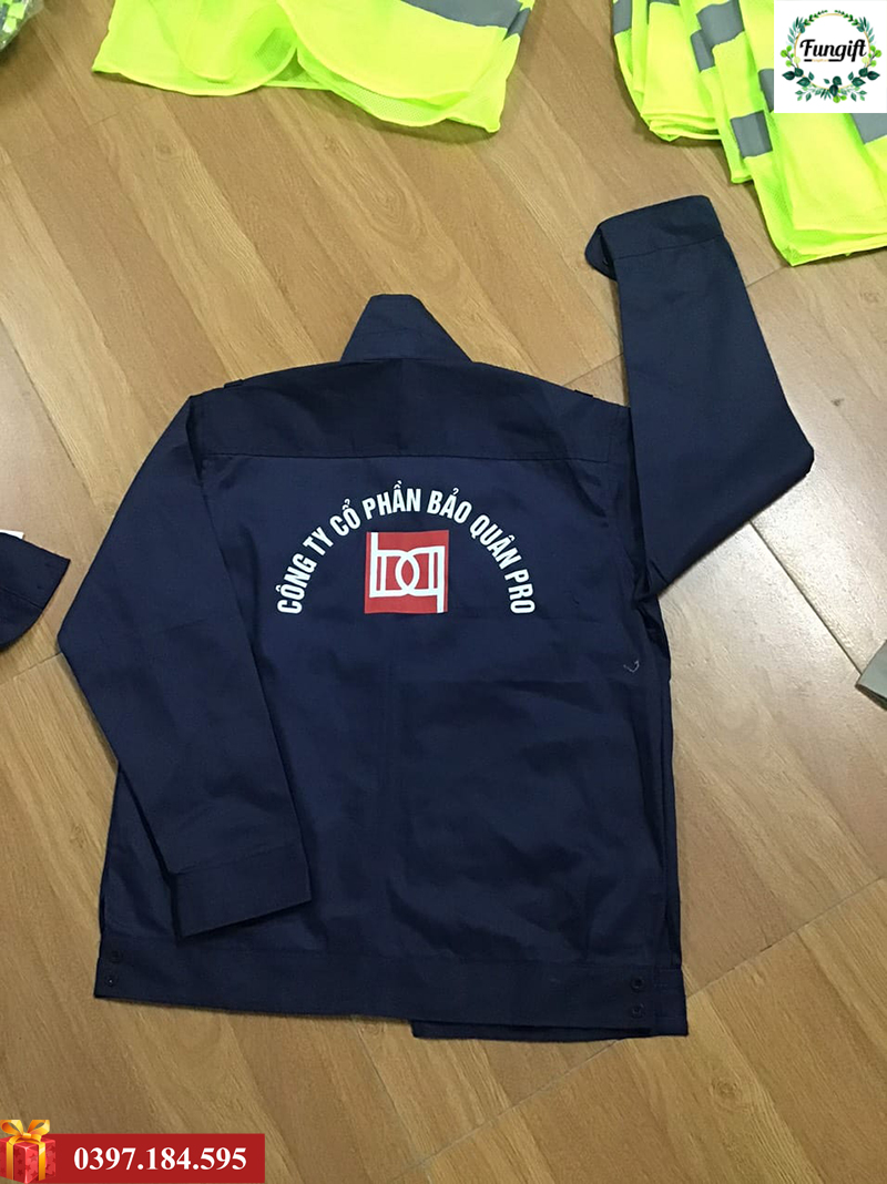 Xưởng may quần áo bảo hộ lao động số lượng ít