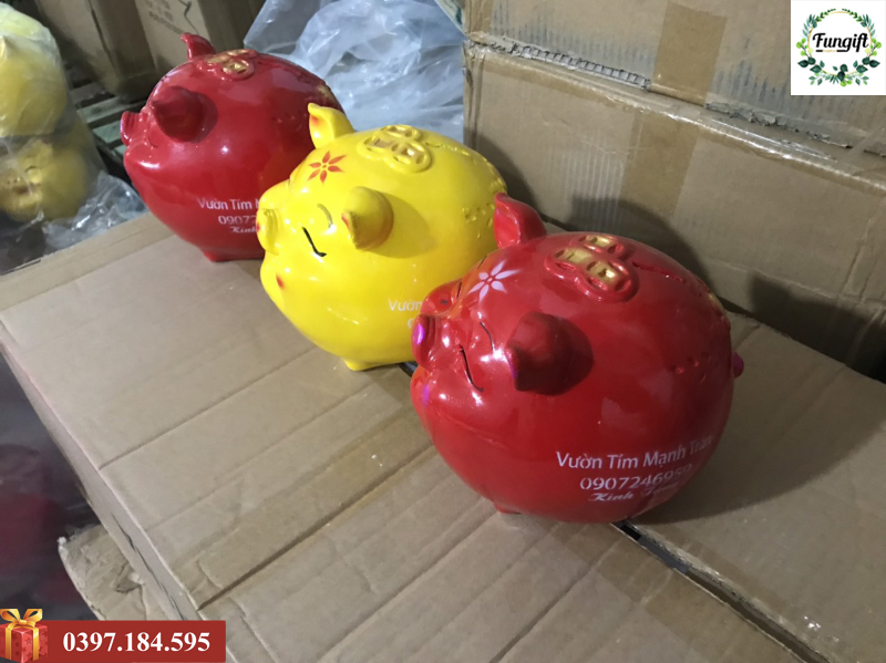 Xưởng sản xuất heo đất