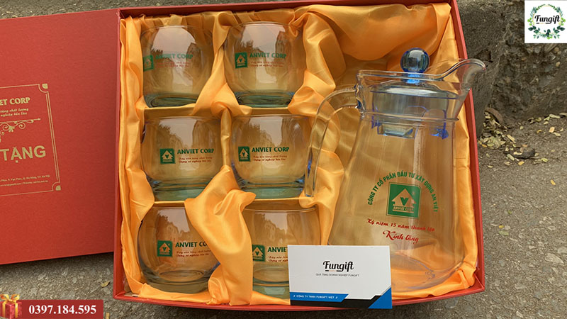 Bộ bình cốc thủy tinh quà tặng