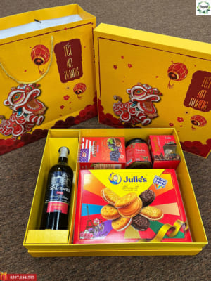 In hộp giấy cứng cao cấp