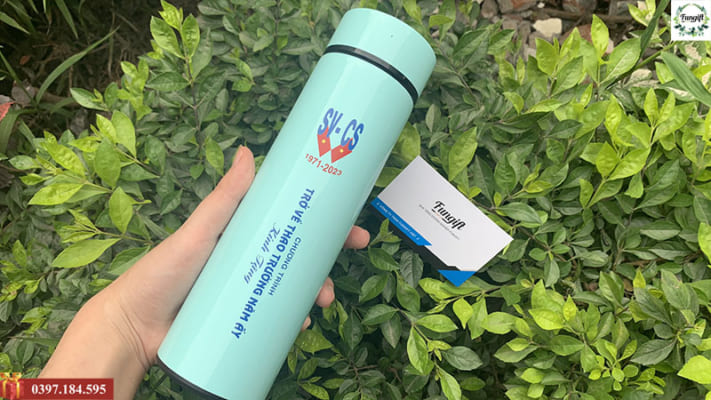 In logo lên bình giữ nhiệt