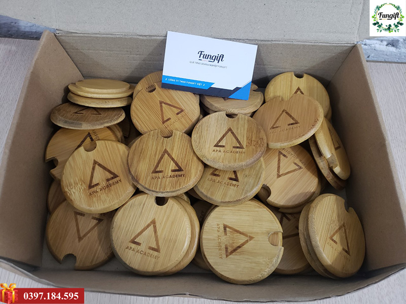 Nắp gỗ đậy ly coffee