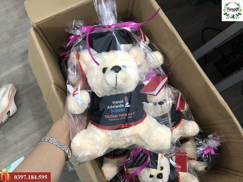 Gấu bông tặng tốt nghiệp giá rẻ