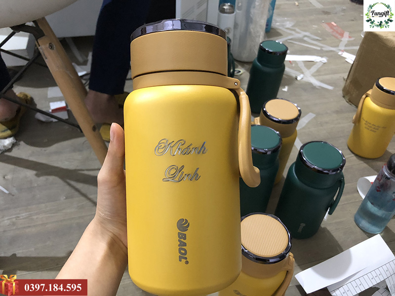 Khắc laser bình giữ nhiệt