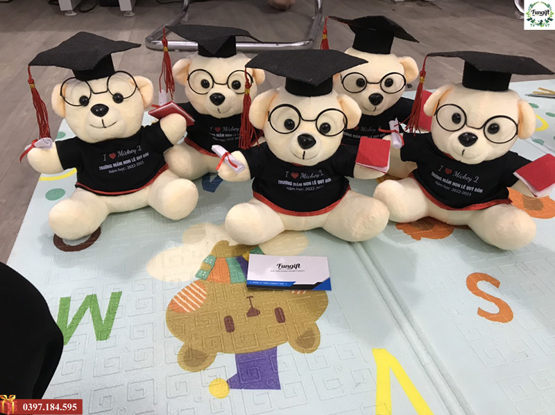 Gấu bông cử nhân Hà Nội