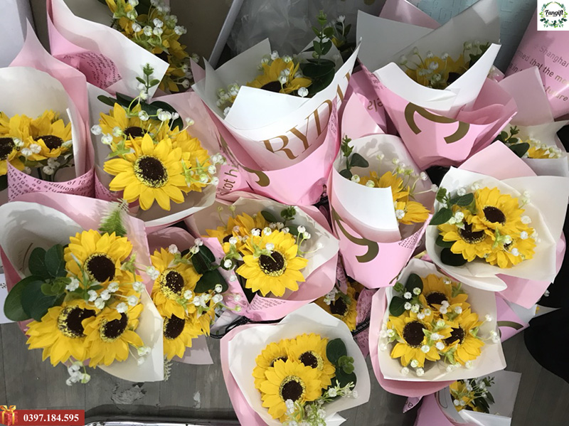 Làm hoa sáp theo yêu cầu