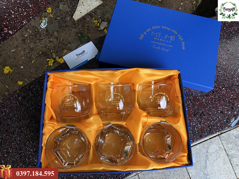 Hộp quà tặng cốc thủy tinh in theo yêu cầu sang trọng, đẹp mắt
