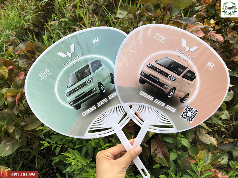 Nhận đặt in quạt nhựa cầm tay số lượng lớn giá rẻ tại Hà Nội