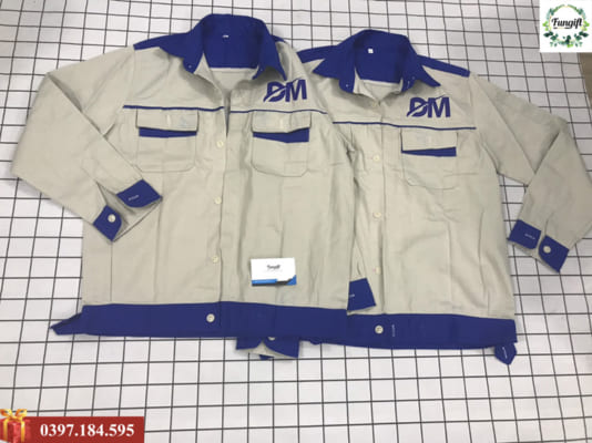 Áo bảo hộ lao động in logo và thông tin công ty