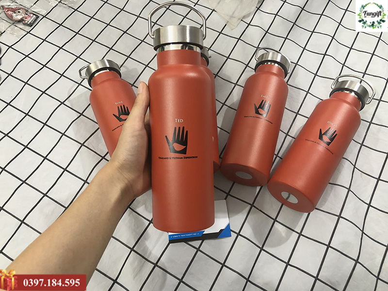 Bình giữ nhiệt in logo chương trình TED