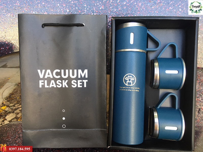 Giftset bình giữ nhiệt kèm 2 cốc nước có quai